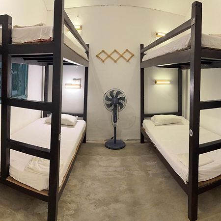A Pousada Bunk 15 Hiriketiya Dikwella Exterior foto