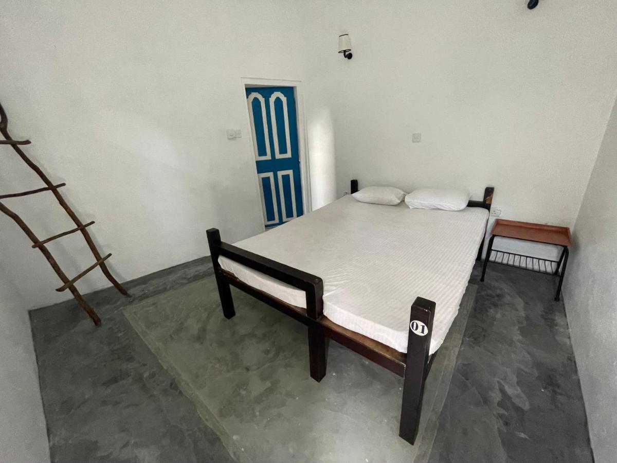 A Pousada Bunk 15 Hiriketiya Dikwella Exterior foto