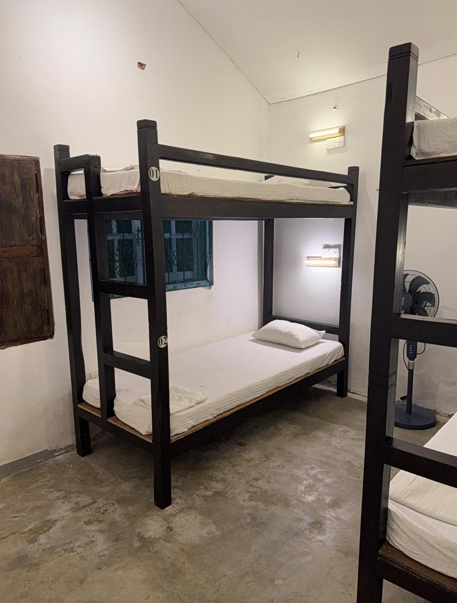 A Pousada Bunk 15 Hiriketiya Dikwella Exterior foto