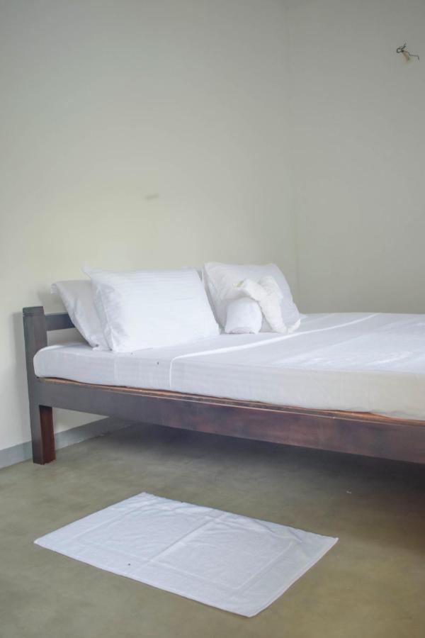 A Pousada Bunk 15 Hiriketiya Dikwella Exterior foto